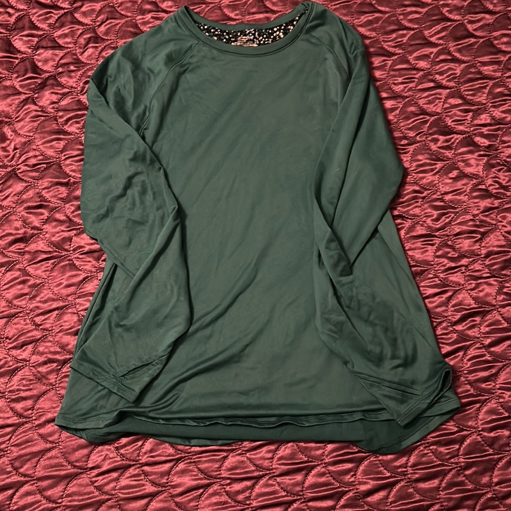 Long Sleeve Shirt w/thumb holes